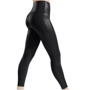 EUC - Beyond Yoga - Ride It High-Waisted Midi Leggings- size Small